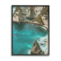 Stupell Industries Clear Water Beach Cove Rocky Coast Photography Festmények Fekete Keretes Art Print Wall Art, 24x30